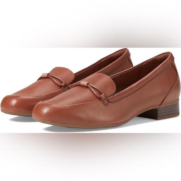 Clarks Shoes - Clarks

Juliet Shine